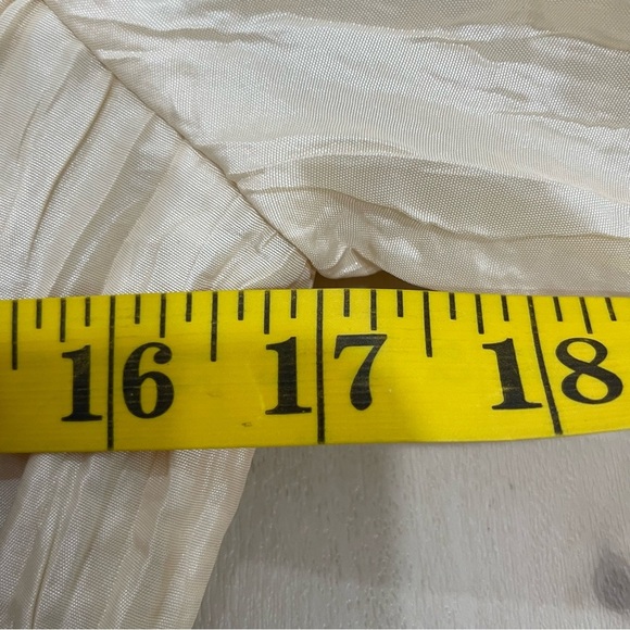 NWT NBD Chiara Top Womens Small Champagne Long Puffed Sleeve Tafetta Wrap Tie - Picture 16 of 16